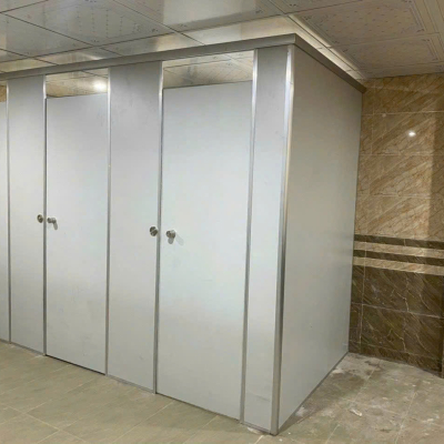 Vách ngăn phòng thay đồ giá rẻ